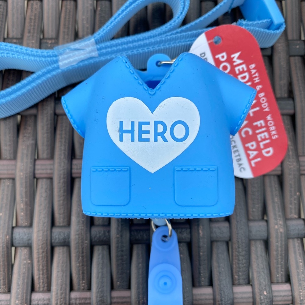 Medical Holder for Dr. Nurse & it’s a Sanitizer Holder as well! Perfect gift!